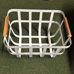 White Metal Basket with Wooden Handles